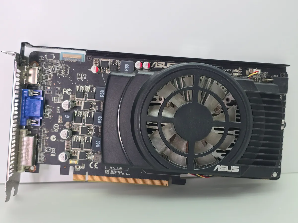 Відеокарта ASUS Radeon HD 5770 1GB (1GB,GDDR5,128 Bit,HDMI,PCI-Ex,Б/у)
