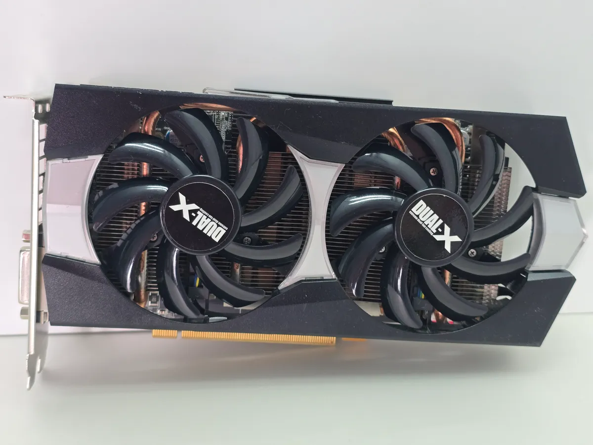Відеокарта Sapphire R9 270 Dual-X OC 2GB (GDDR5,256 Bit,HDMI,PCI-Ex,Б/в)