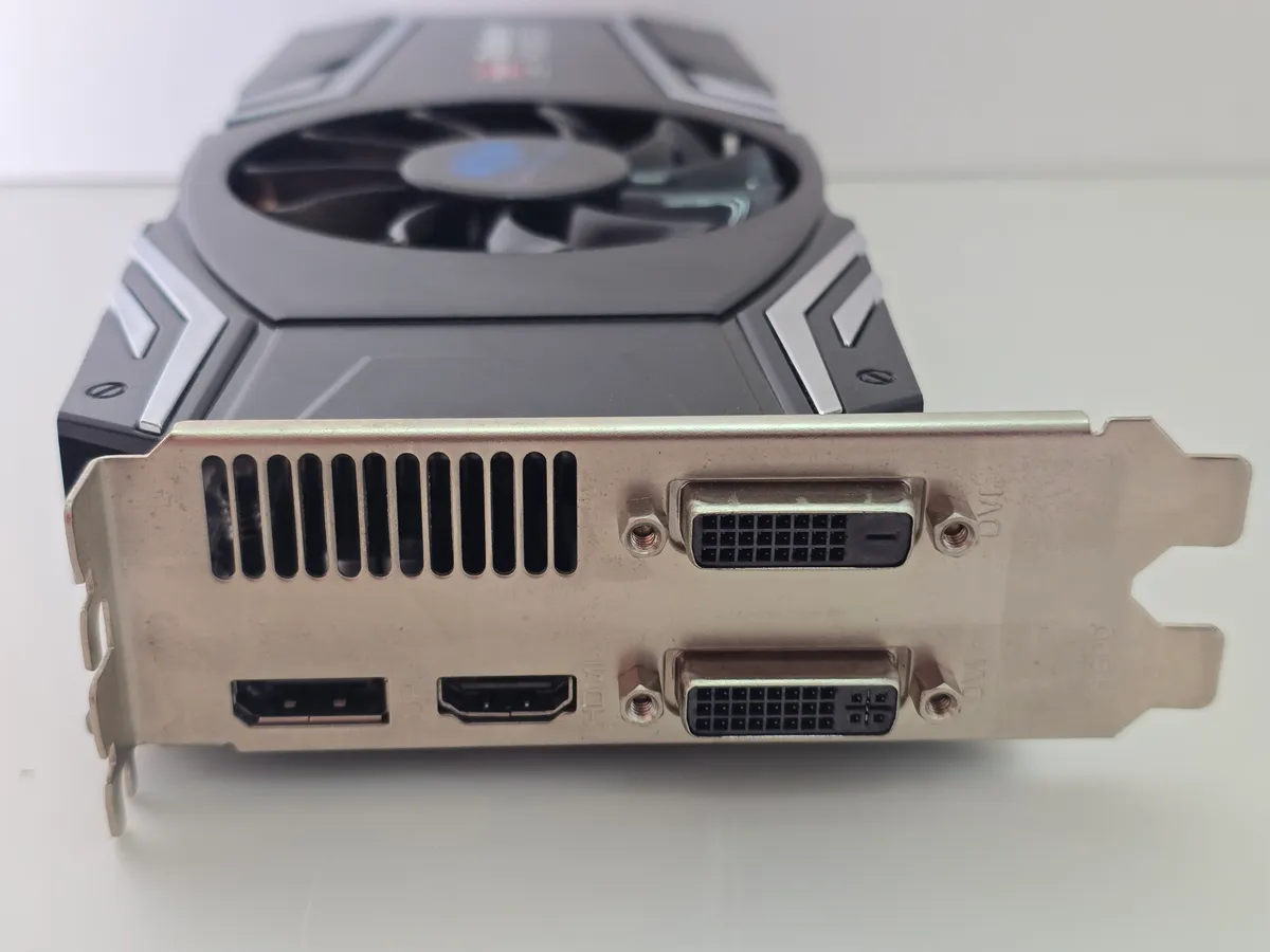 Відеокарта Sapphire Radeon HD 6870 1GB (1GB,GDDR5,256 Bit,HDMI,PCI-Ex,Б/у)