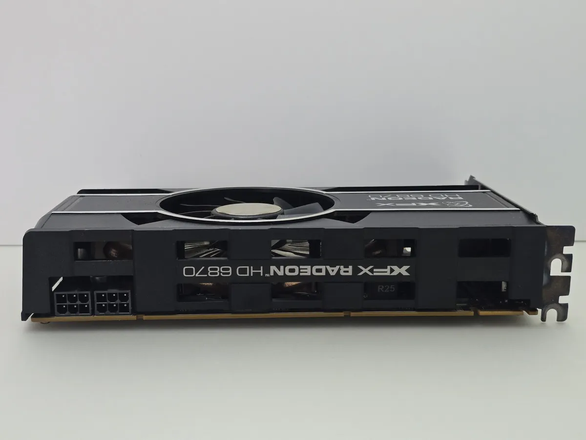 Купити відеокарту XFX Radeon HD 6870 1GB вживану з гарантією 1 місяць