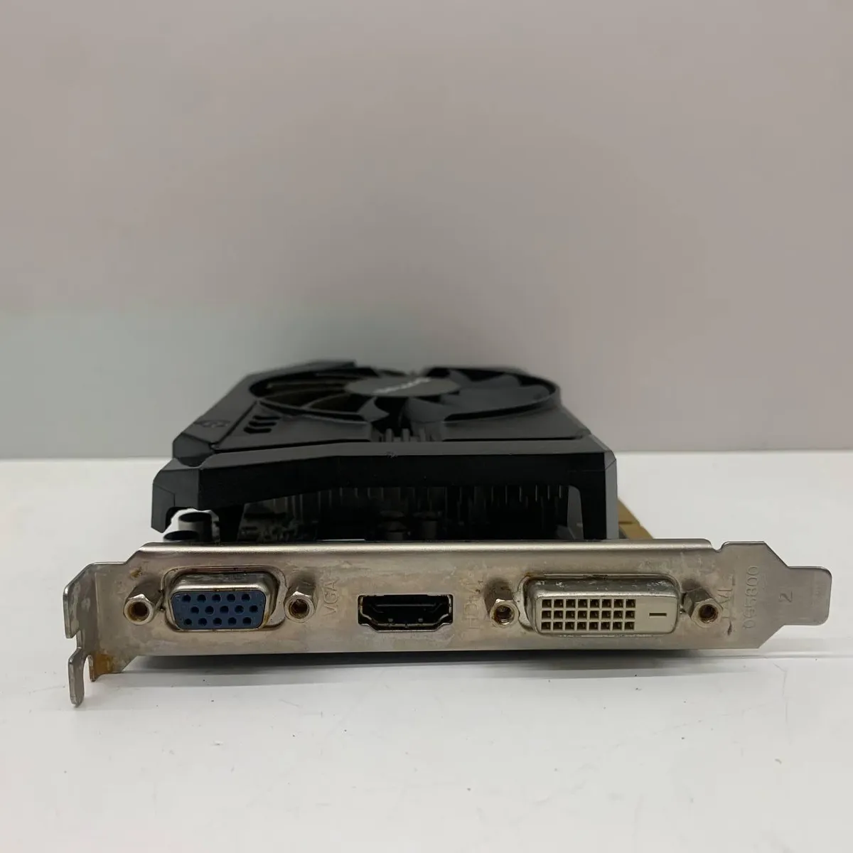 Купить видеокарту Sapphire Radeon R7 250 1GB б/у с гарантией 1 месяц