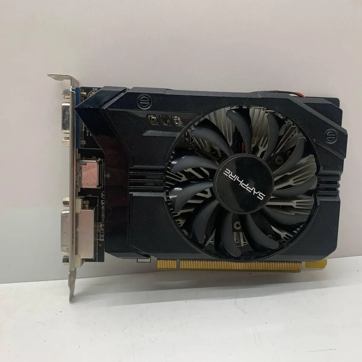 Купить видеокарту Sapphire Radeon R7 250 1GB б/у с гарантией 1 месяц
