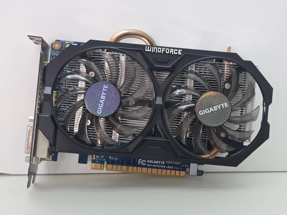 Купити відеокарту Gigabyte GeForce GTX 750 Ti 2GB вживану з гарантією 1 місяць