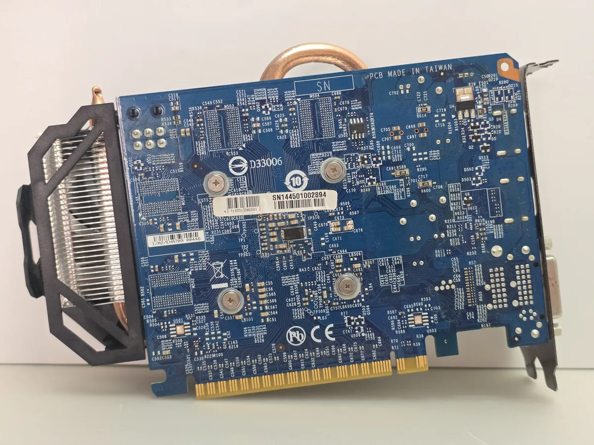 Купити відеокарту Gigabyte GeForce GTX 750 Ti 2GB вживану з гарантією 1 місяць