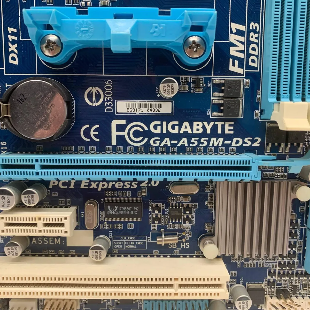 Материнська плата GIGABYTE GA-A55M-DS2 (Socket FM1, DDR3, б/