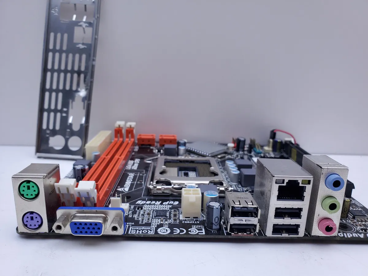 Материнська плата BIOSTAR H61MGV3 (LGA 1155, DDR3, mini-DTX,