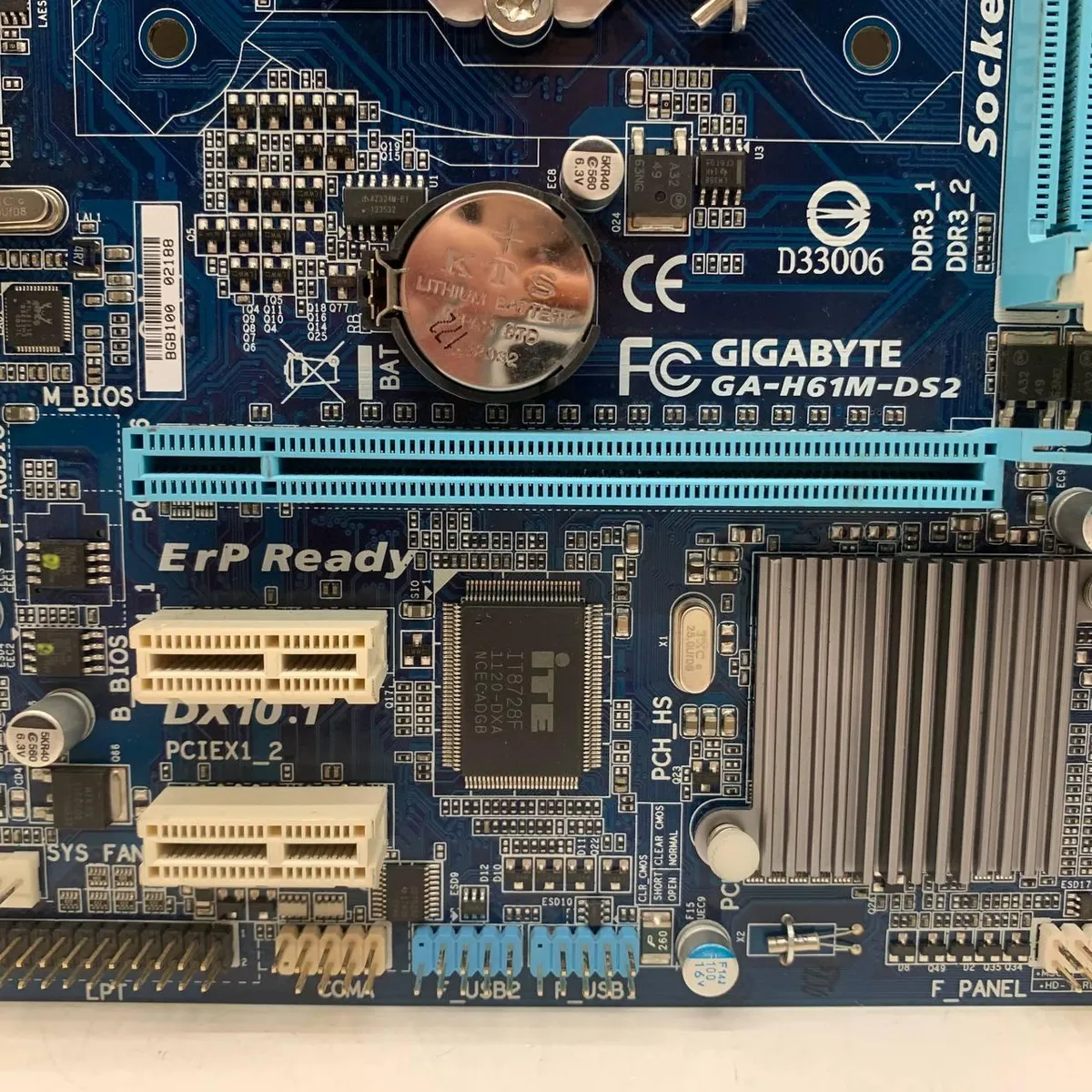 Материнська плата GIGABYTE GA-H61M-DS2 (LGA 1155, DDR3, б/в)