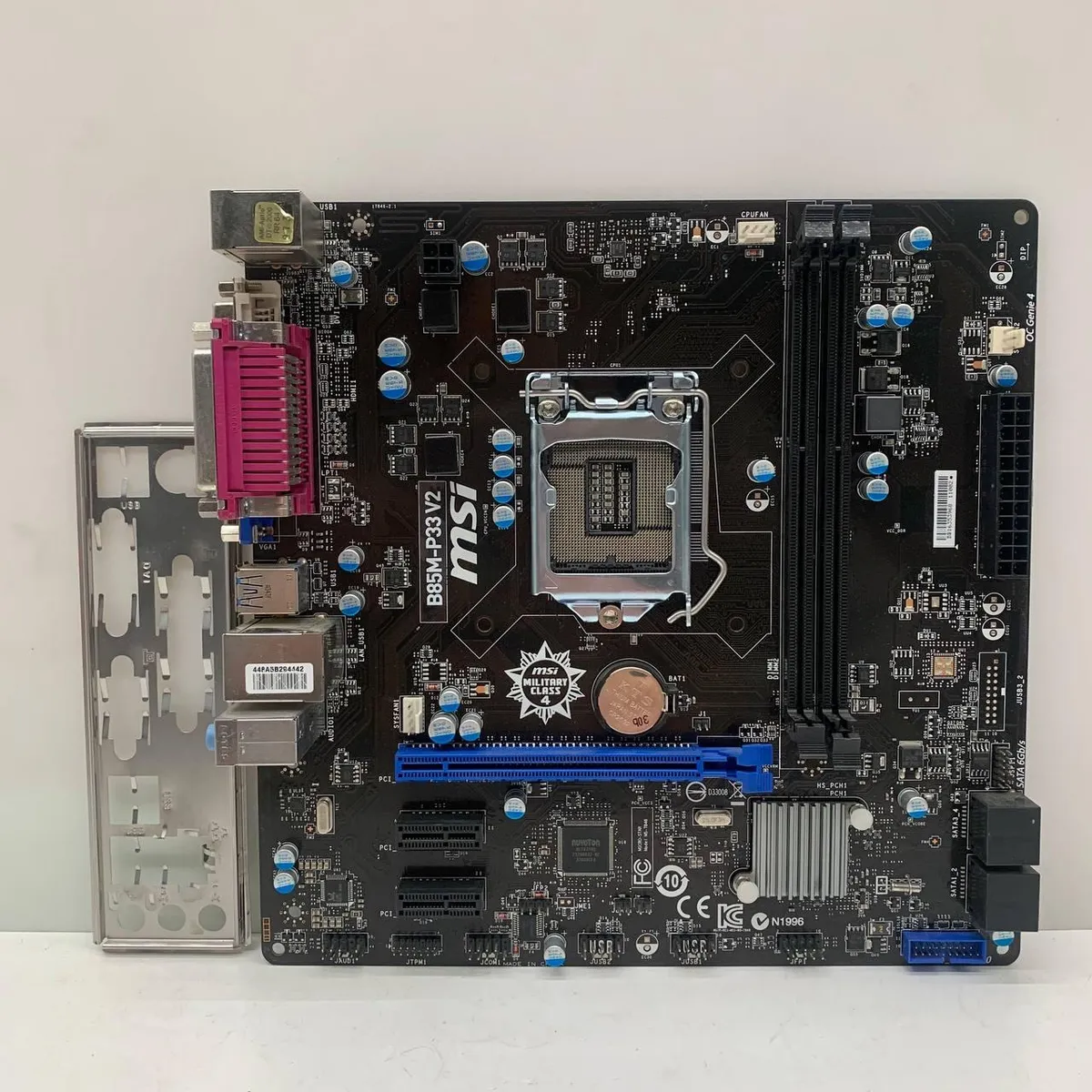 Материнська плата MSI B85M-P33 V2 (LGA 1150, DDR3, б/в)