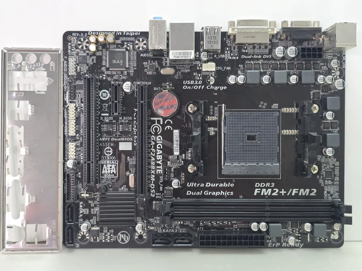 Материнська плата GIGABYTE GA-F2A88XM-DS2 (FM2+, DDR3, б/в)