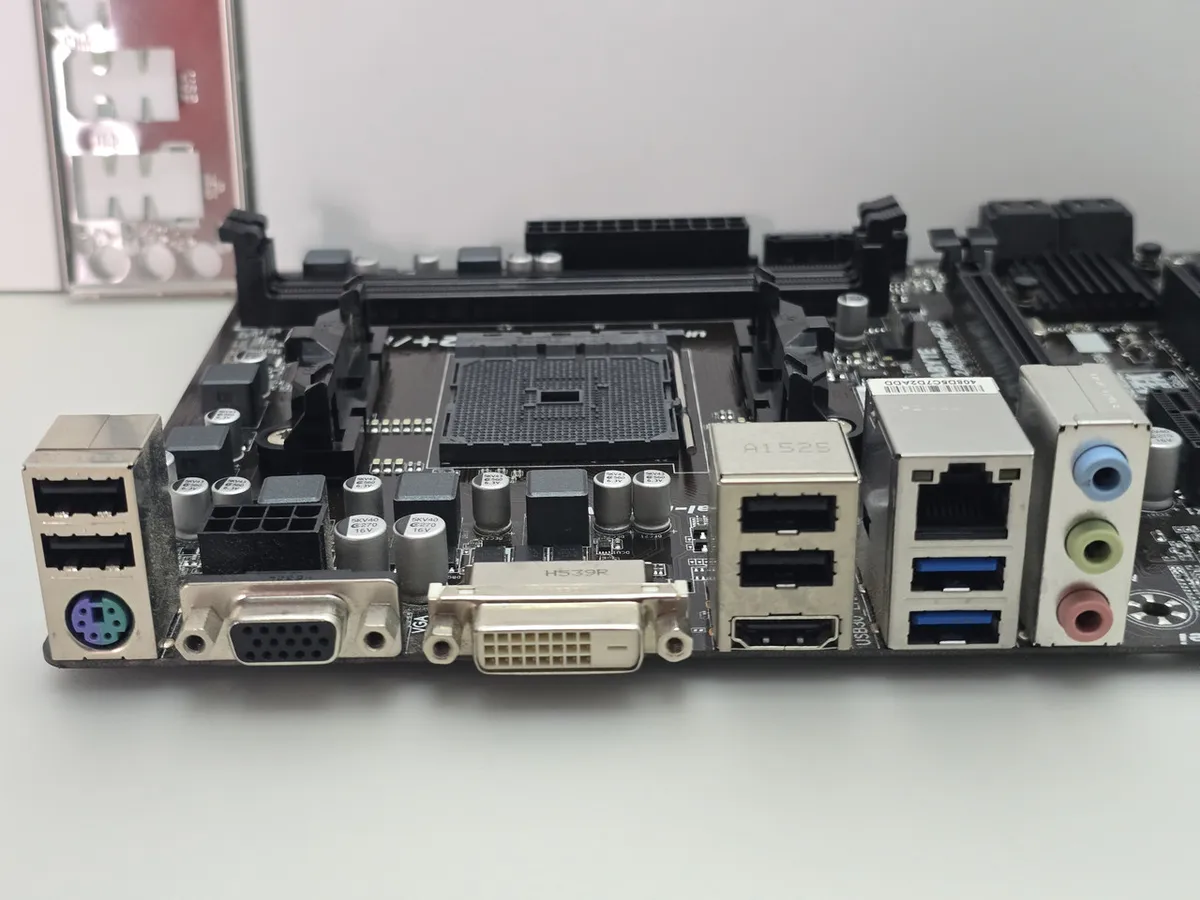 Материнська плата GIGABYTE GA-F2A88XM-HD3 Socket FM2+, DDR3