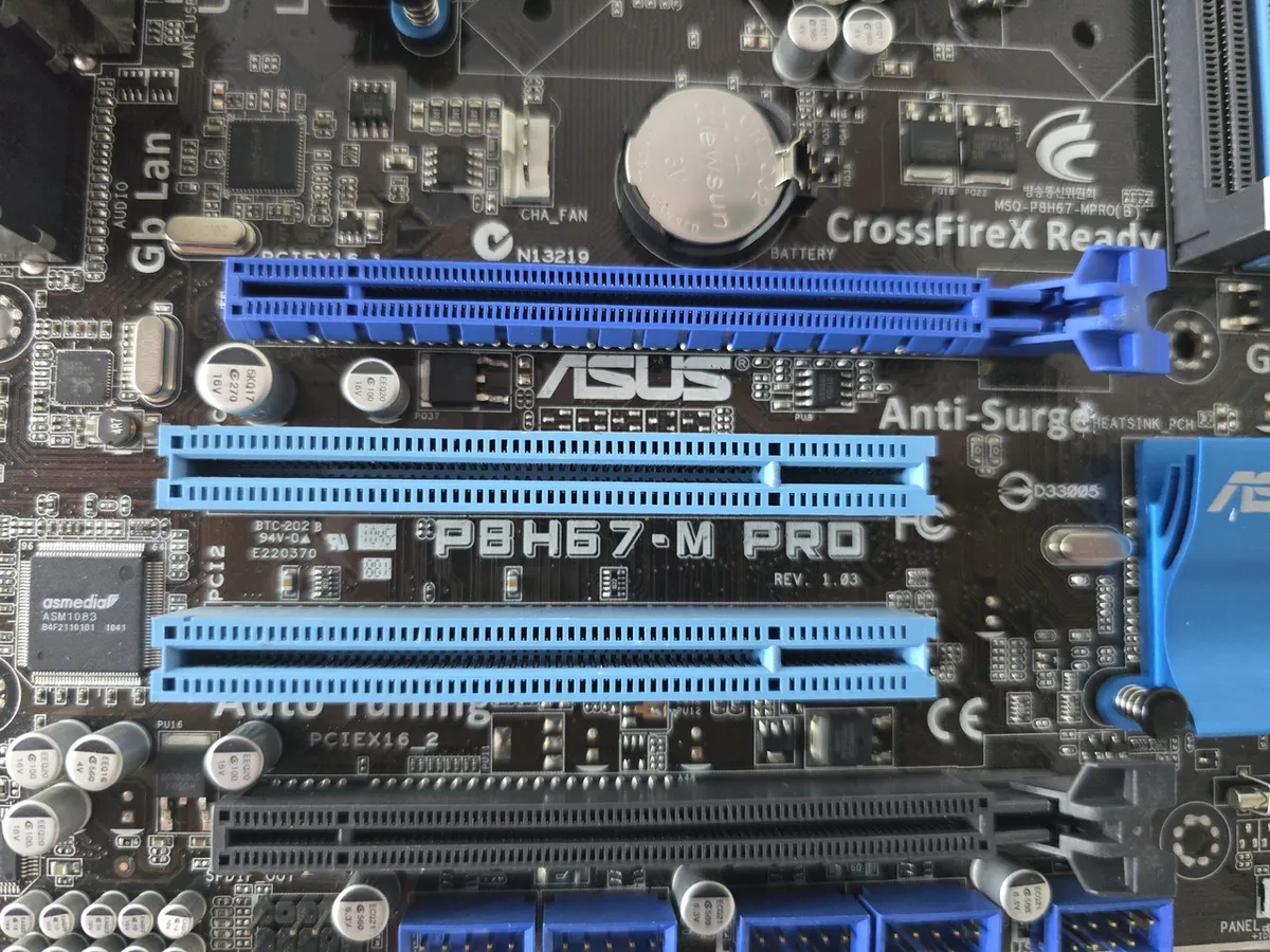 Материнська плата ASUS P8H67-M PRO (LGA 1155, DDR3, б/в)