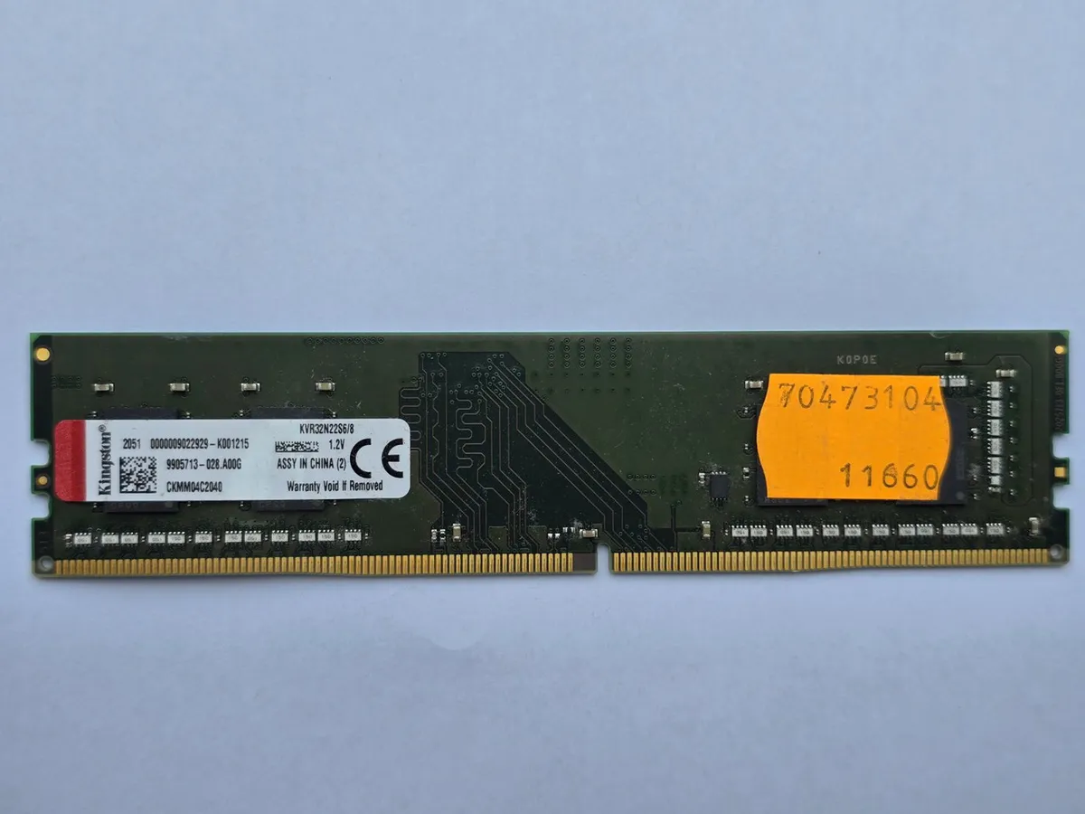 Купити Оперативну пам'ять Kingston 8GB DDR4 00MHz б/у з гарантією 1 місяць