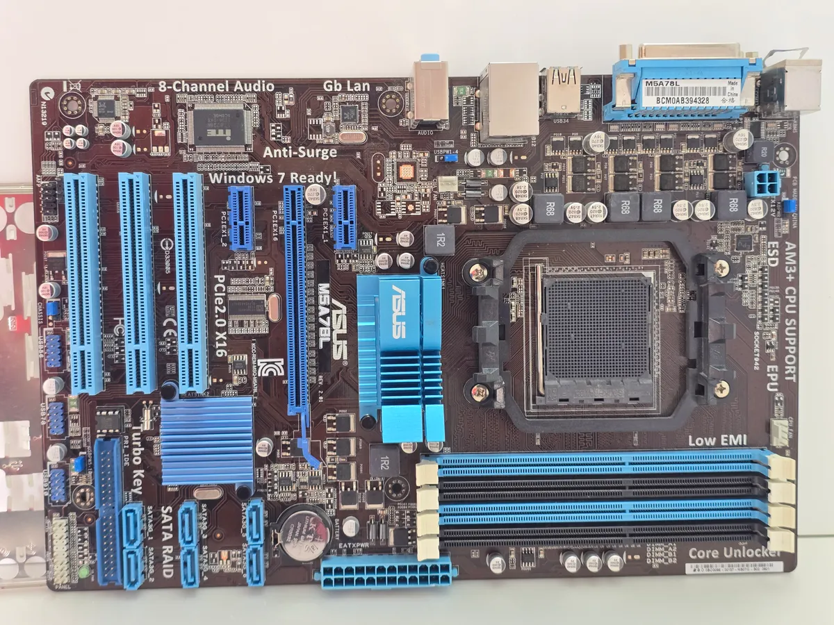 Материнська плата ASUS M5A78L(Socket AM3+, DDR3, AMD FX, б/у) купити в Україні