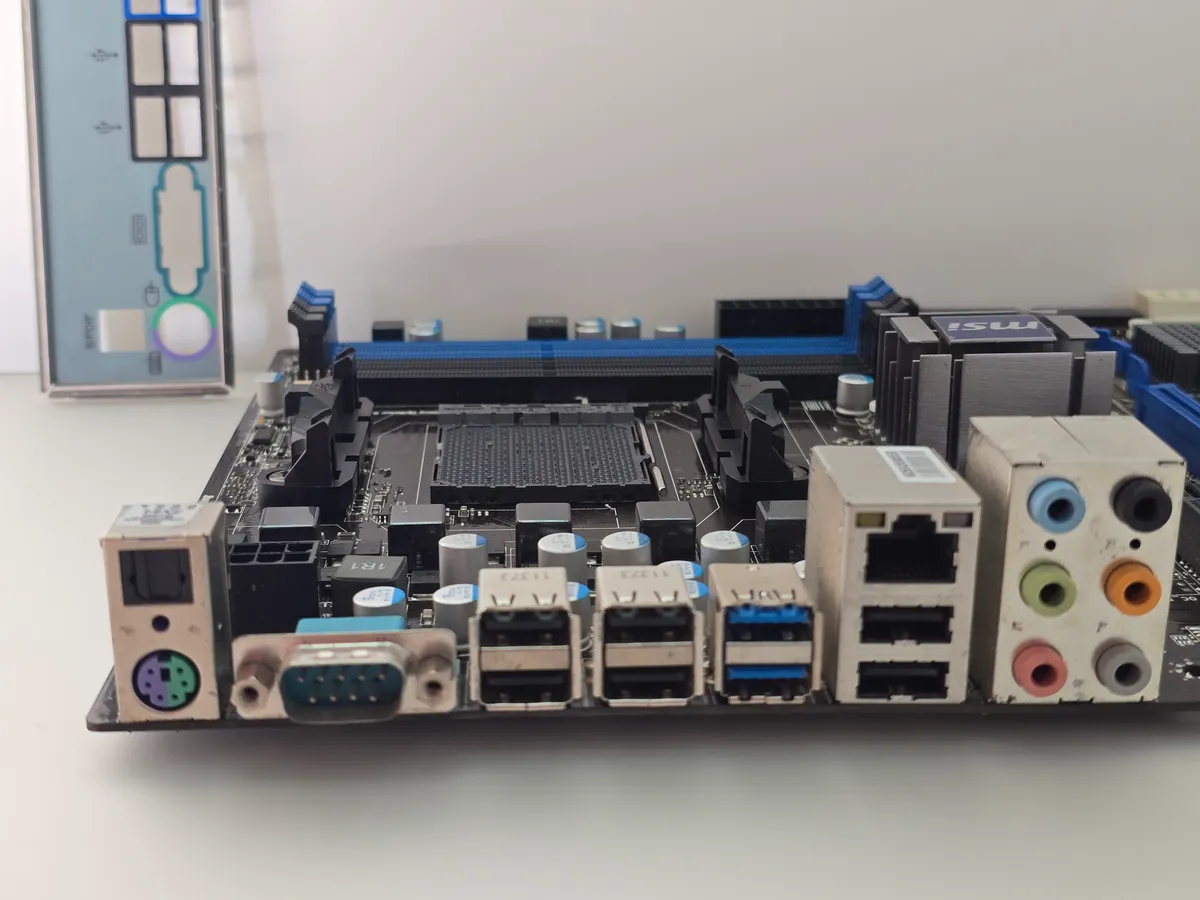 Материнська плата MSI 870-G54 (Socket AM3, DDR3, б/у) купити в Україні