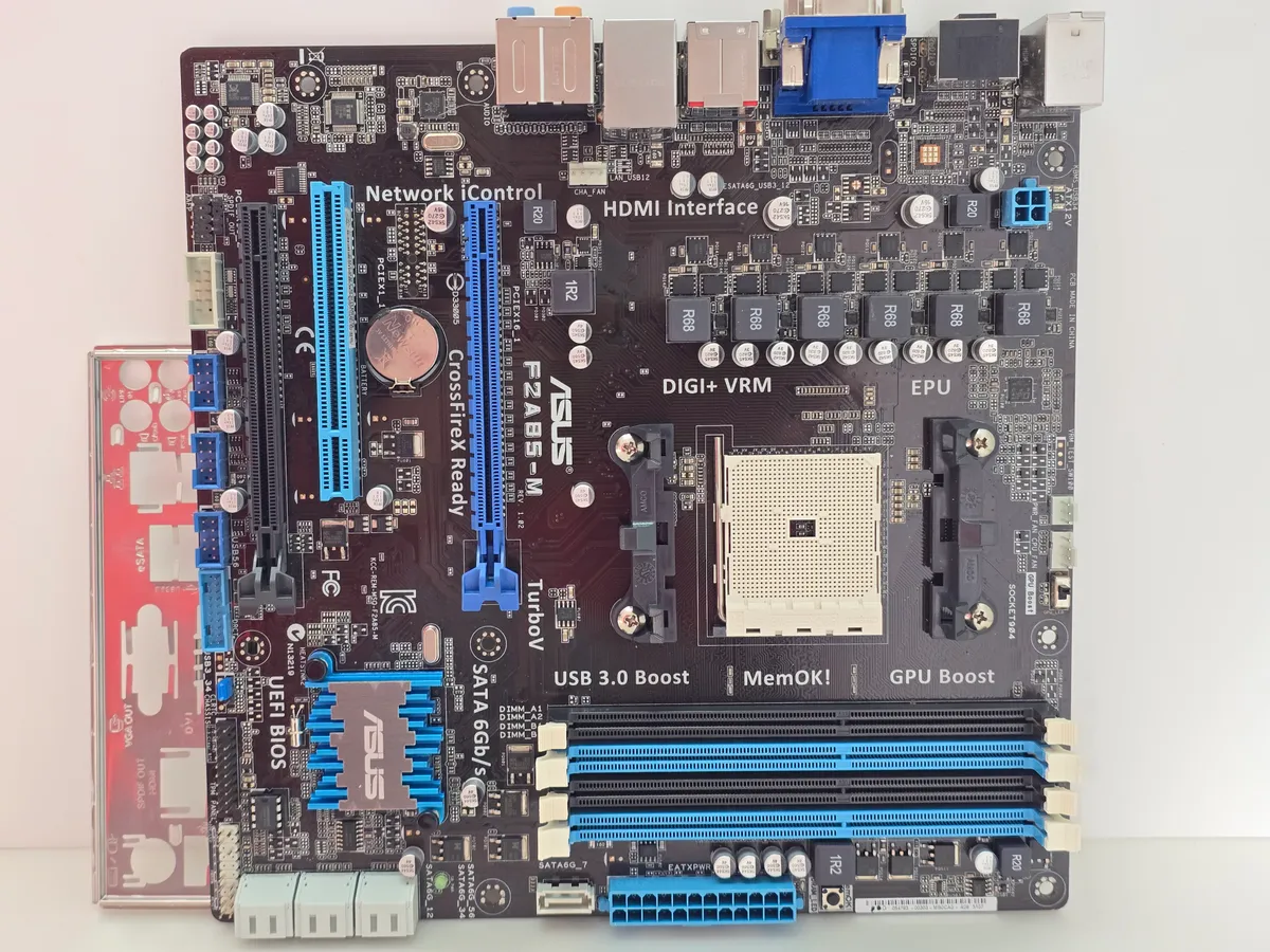 Материнська плата ASUS F2A85-M (Socket FM2, DDR3, б/у) купити в Україні