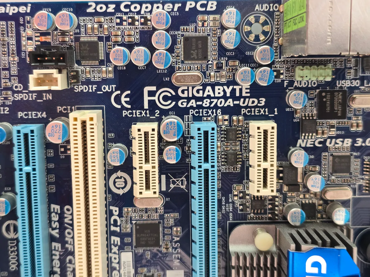 Материнська плата Gigabyte GA-MA870A-UD3 (Socket AM3, DDR3, USB3, б/в) купити в Україні