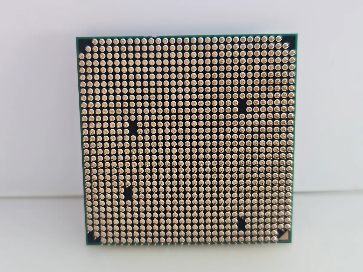 AMD FX-6300 3.5GHz AM3+: Б/в 6-Ядерний Процесор Turbo 4.1GHz – Гарантія та Доставка!