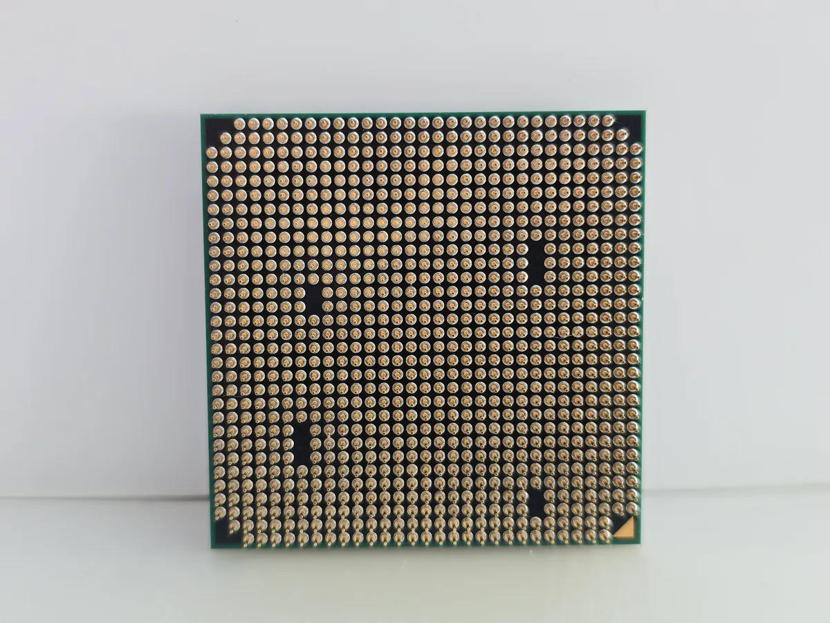 Процесор AMD Phenom II X4 975 (Socket AM2+/AM3, 3.6 ГГц, 4 ядра, бу)