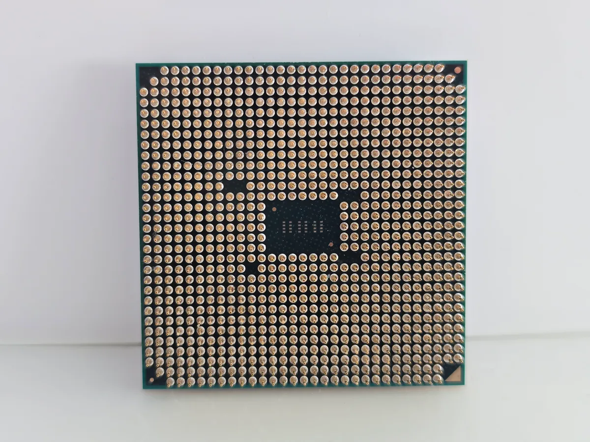 Купити вживаний процесор AMD A8-7650K FM2+ 3.3/3.8GHz Tray з гарантією 1 міс