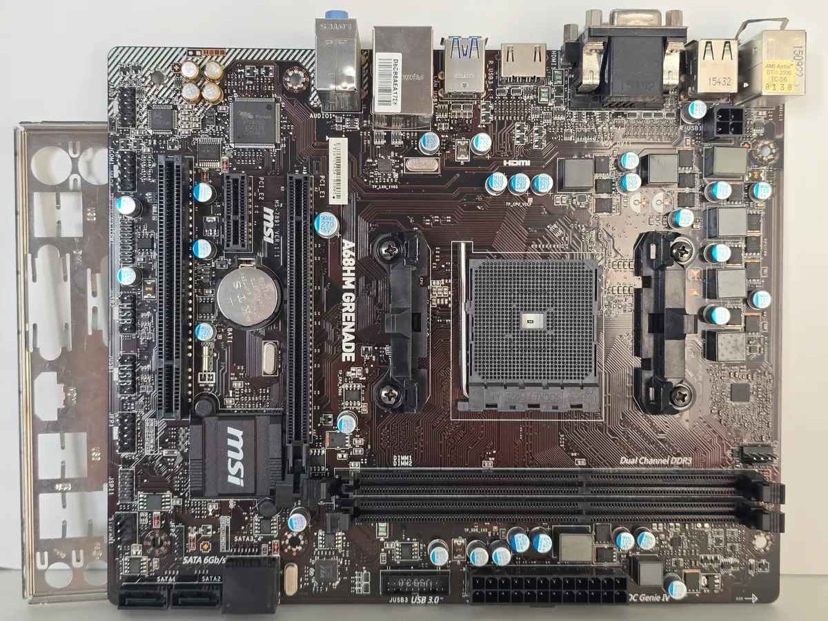 Купити вживану материнську плату MSI A68HM GRENADE (Socket FM2+, DDR3) в Україні