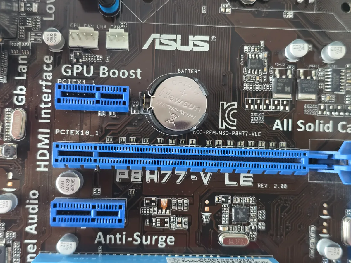 Материнська плата ASUS P8H77-V (LGA 1155, DDR3, б/в)