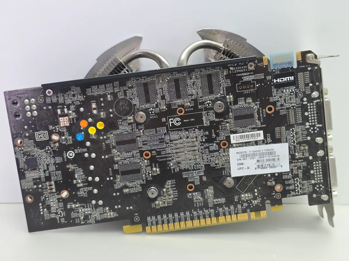 Відеокарта MSI GeForce GTX 550 Ti з 1 ГБ GDDR5 пам'яті та 192-бітною шиною забезпечує стабільну прод