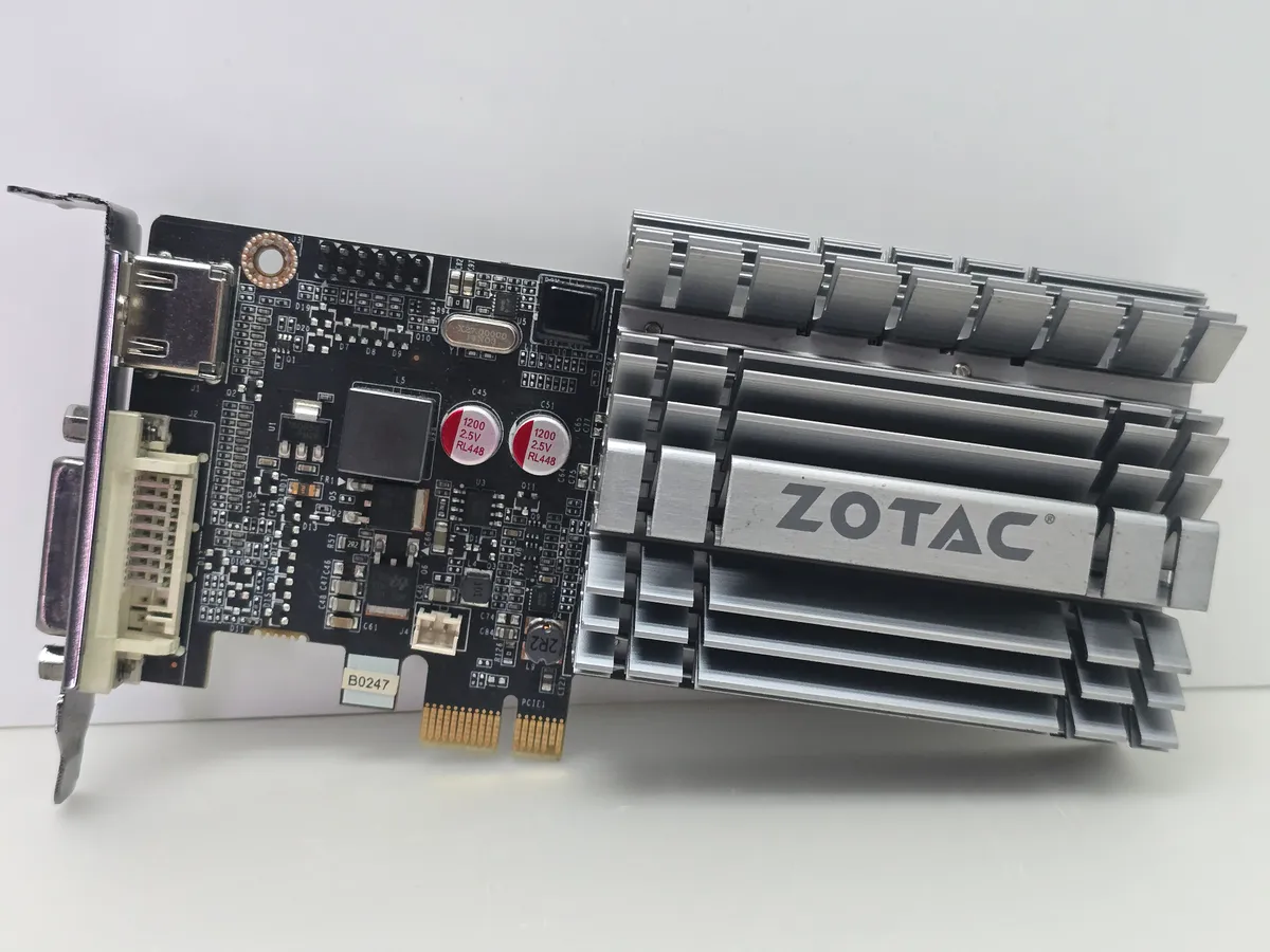 Відеокарта Zotac GeForce GT 730 1GB GDDR3 Low Profile PCI-E x1 б/у з гарантією