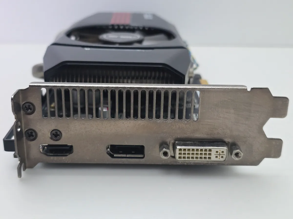 Купити відеокарту ASUS Radeon HD 5850 1GB б/у в Україні – перевірена з гарантією