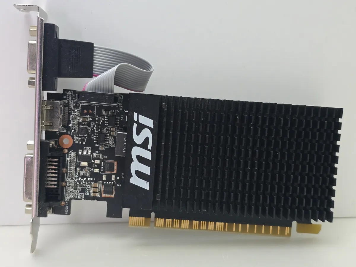 Купити б/у відеокарту MSI GeForce GT 710 2GB GDDR3 в Україні