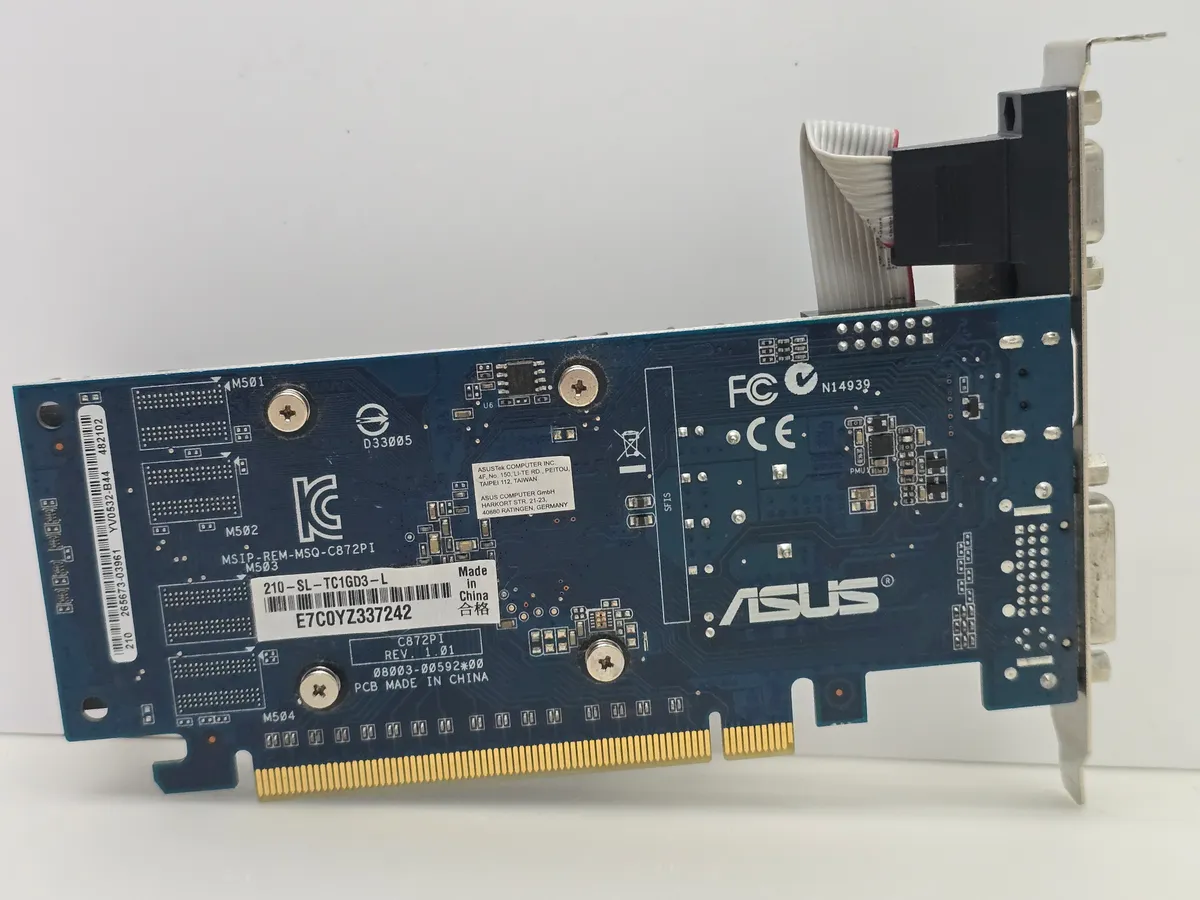 Купити б/у відеокарту ASUS GeForce G210 1GB GDDR3 в Україні