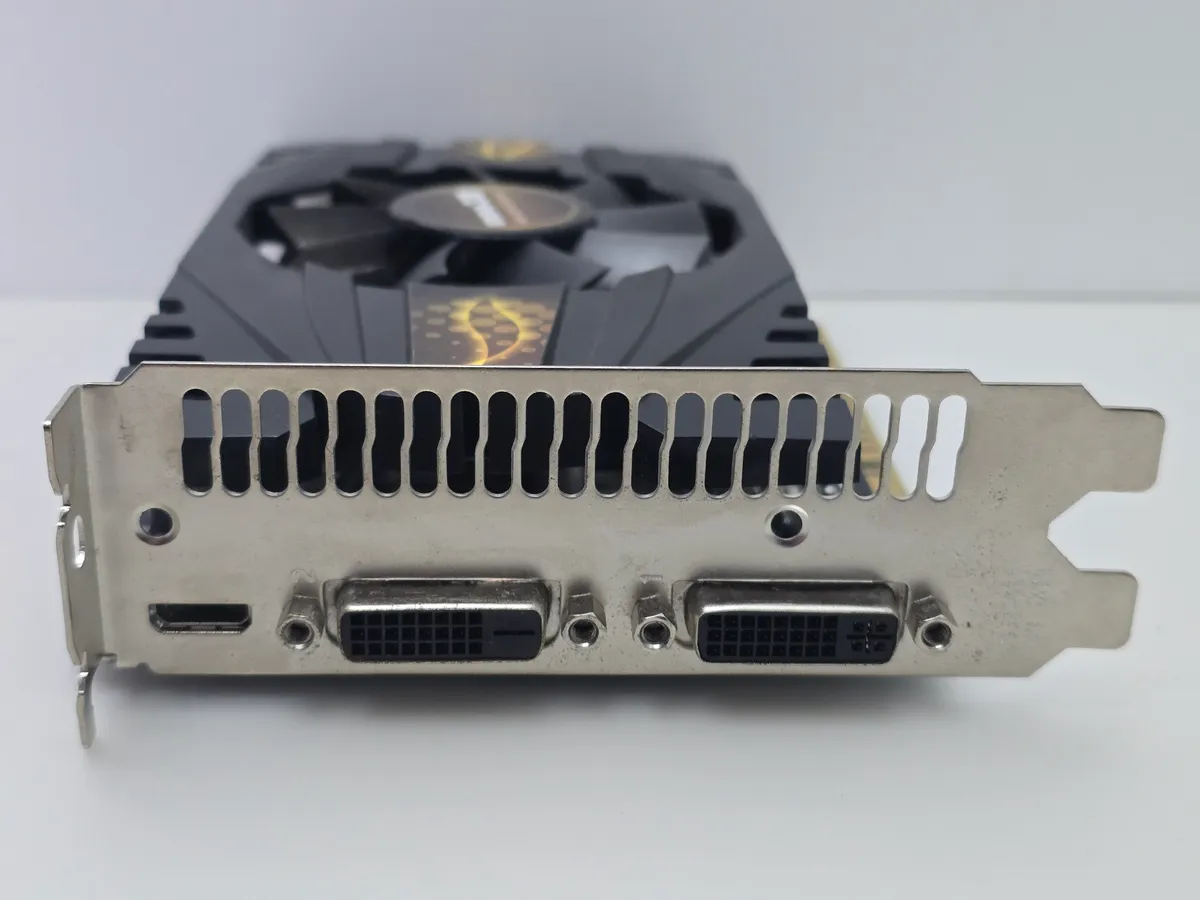 Купити б/у відеокарту Inno3D GeForce GTX 750 2GB GDDR5 в Україні