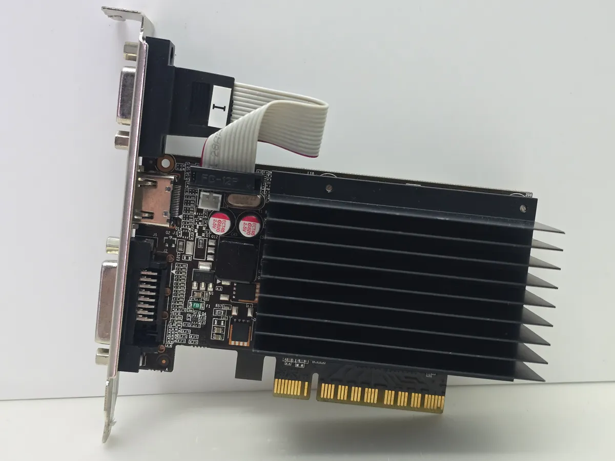 Купити б/у відеокарту Palit GeForce GT 630 1GB GDDR3 в Україні