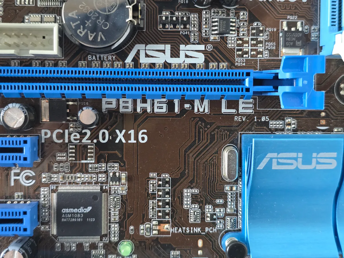 Купити материнську плату ASUS P8H61-M LE Socket 1155 DDR3 б/в з гарантією