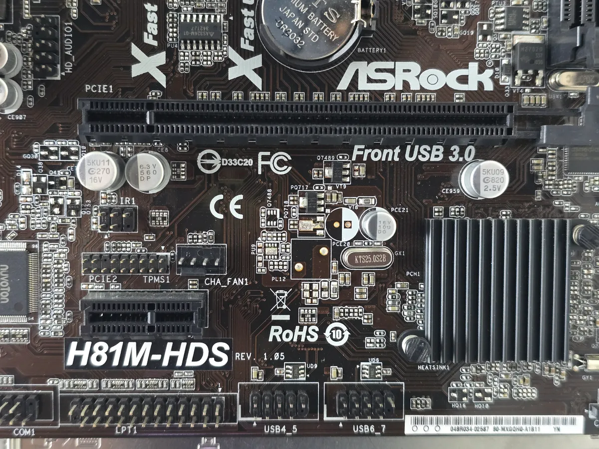 Купити материнську плату ASRock H81M-HDS Socket 1150 HDMI DDR3 б/в