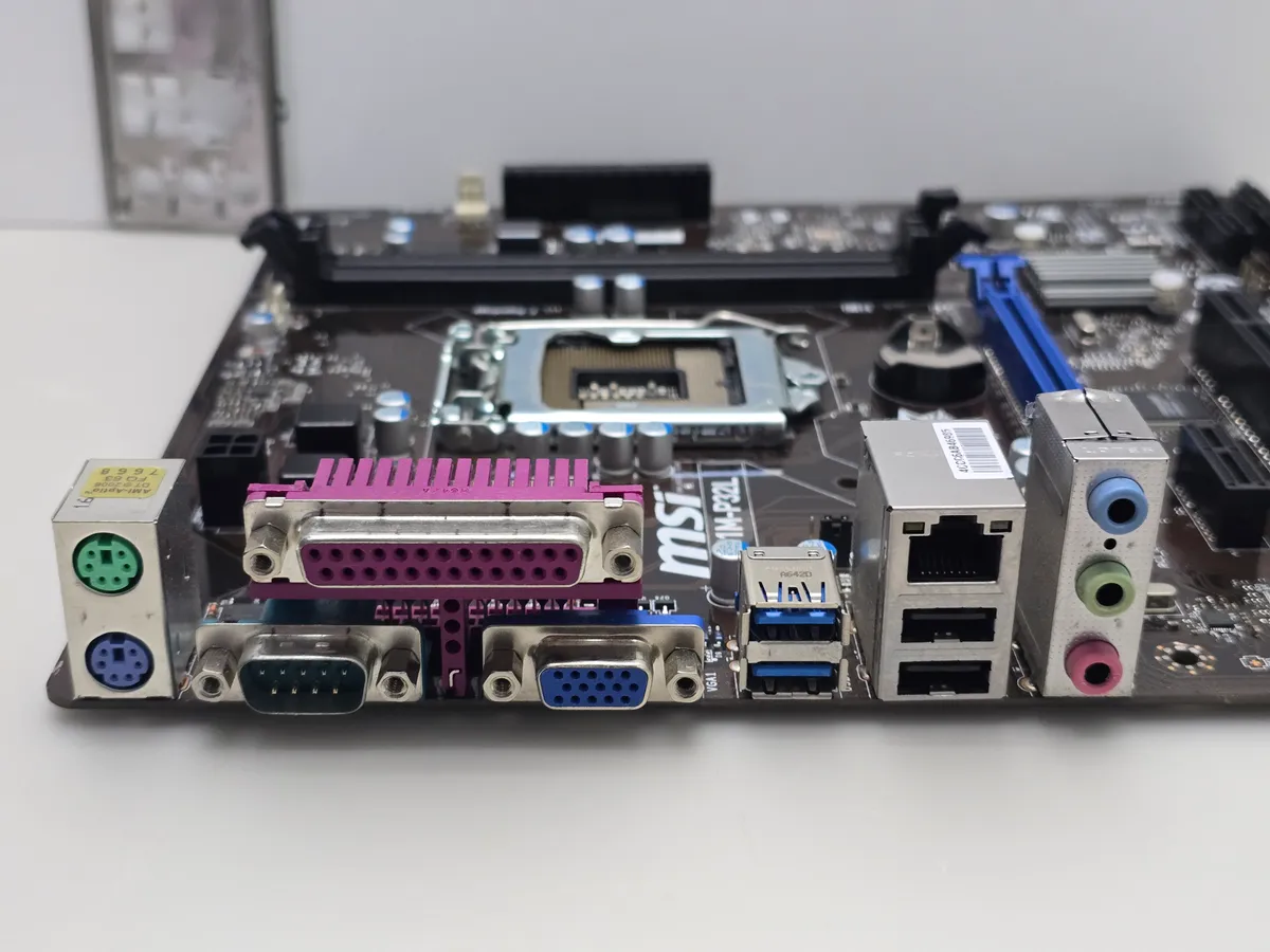 Купити материнську плату MSI H81M-P32L Socket 1150 DDR3 б/в з гарантією