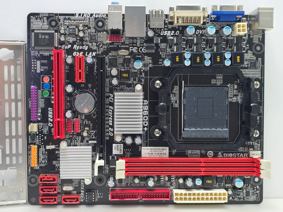 Купити материнську плату BIOSTAR A960D+ (AM3+, DDR3, AMD FX, б/у) в Україні