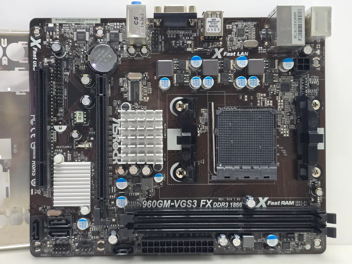Купити материнську плату ASRock 960GM-VGS3 FX (AM3+, DDR3, AMD FX, б/у) в Україні