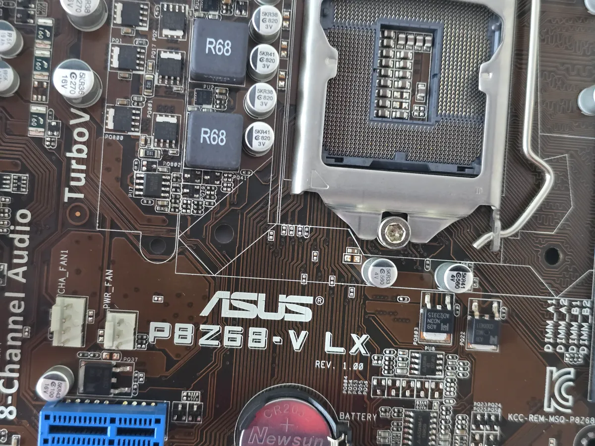 Материнська плата ASUS P8Z68-V LX (LGA 1155, DDR3, б/в) | Гарантія