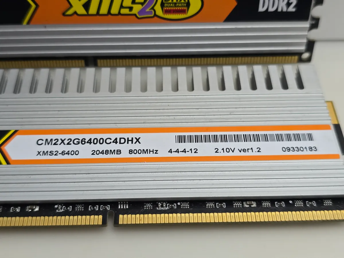 Оперативна пам'ять Corsair DDR2 4GB CL4 KIT 800 МГц | Гарантія якості від KOMPi