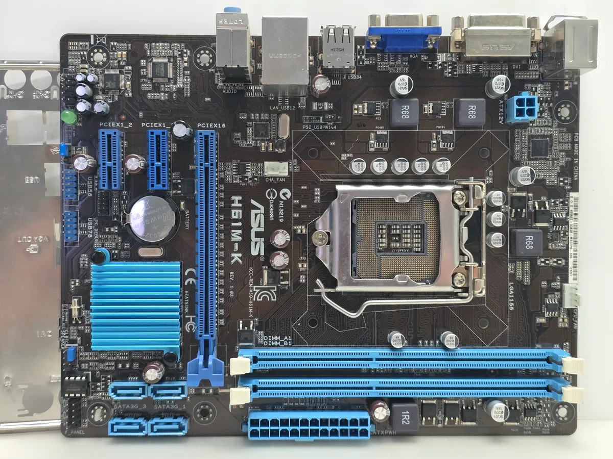Материнська плата ASUS H61M-K LGA 1155 | Гарантія якості від KOMPi