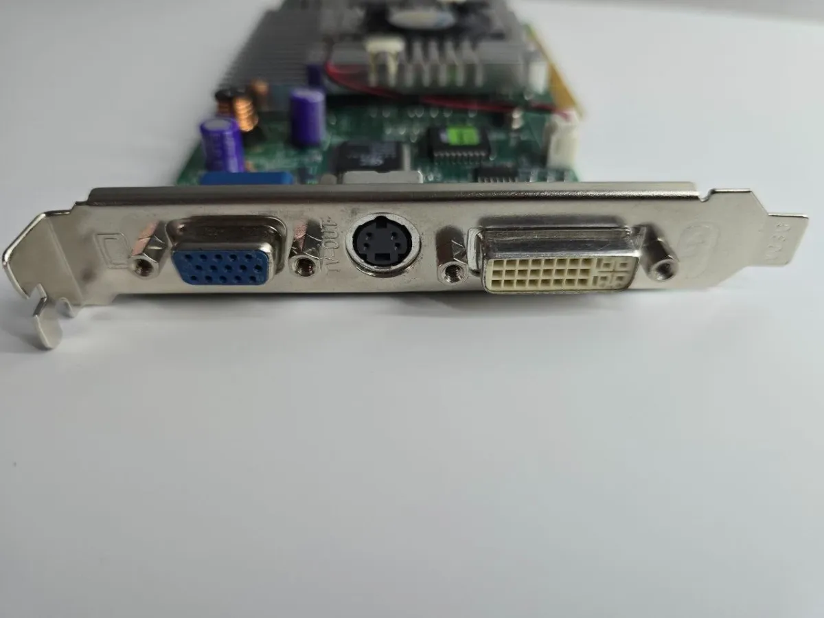 Ретро відеокарта Creative GeForce 3 TI 200 AGP 64MB  | Гарантія якості від KOMPi