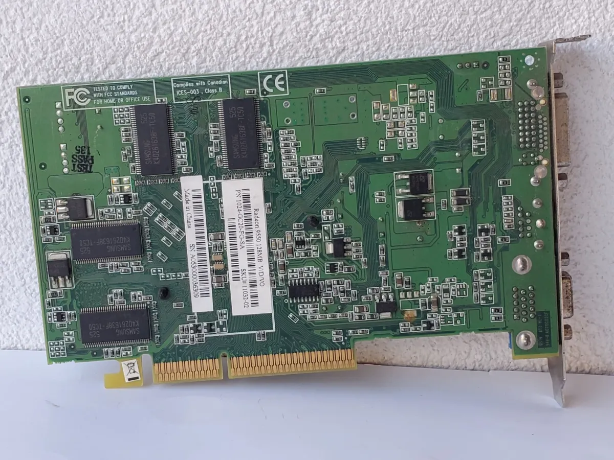 Ретро відеокарта ATI Radeon 9550 128MB AGP  | Гарантія якості від KOMPi